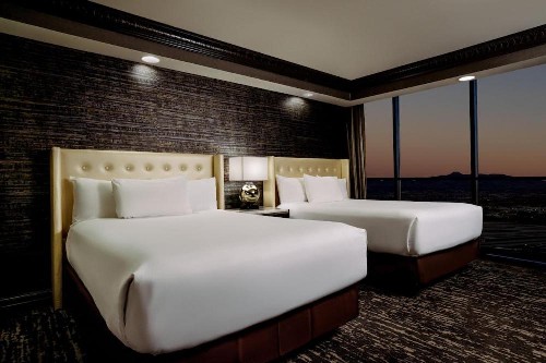 Luxor Hotel & Casino by Suiteness - image 46