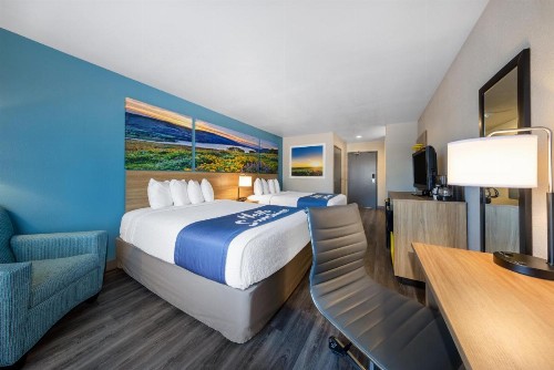 Days Inn by Wyndham Lathrop - image 33