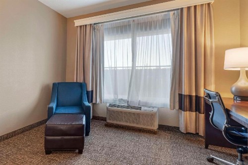 Comfort Inn Lathrop Stockton Airport - image 13