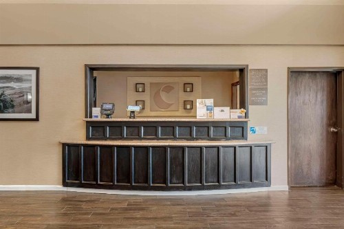 Comfort Inn Lathrop Stockton Airport - image 2