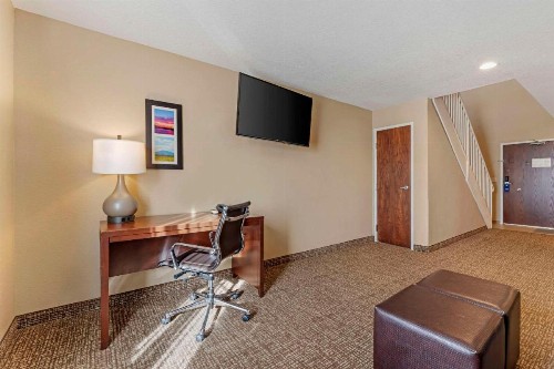 Comfort Inn Lathrop Stockton Airport - image 24