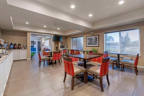 Comfort Inn Lathrop Stockton Airport - image 29