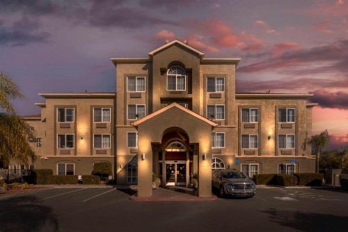 Comfort Inn Lathrop Stockton Airport - image 32
