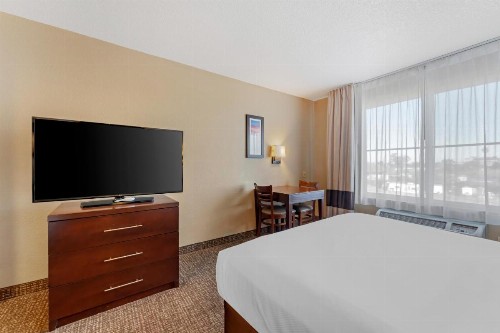 Comfort Inn Lathrop Stockton Airport - image 43