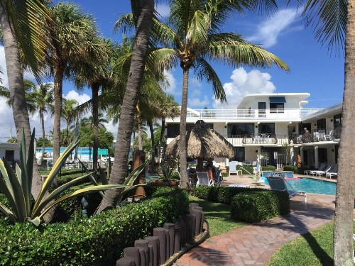 High Noon Beach Resort - image 15