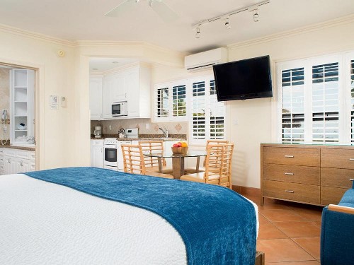 High Noon Beach Resort - image 20