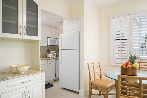 High Noon Beach Resort - image 31