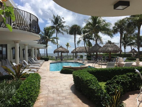 High Noon Beach Resort - image 9