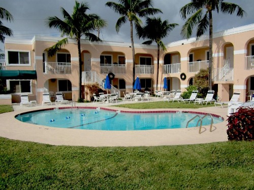 Coral Key Inn - image 18