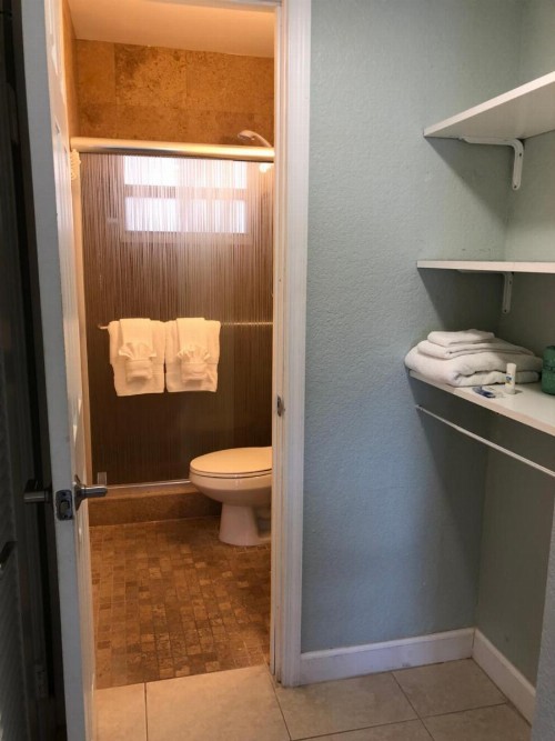 Coral Key Inn - image 24