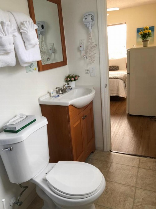 Coral Key Inn - image 32
