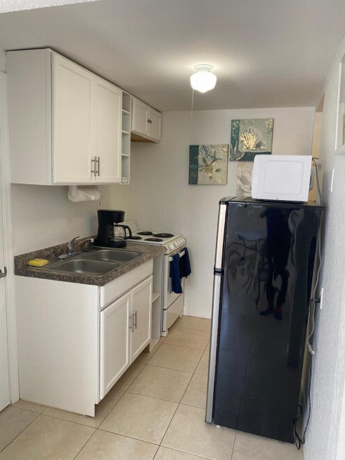 Coral Key Inn - image 43