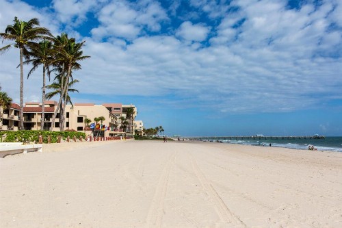 4145 By The Sea Inn & Suites - image 36
