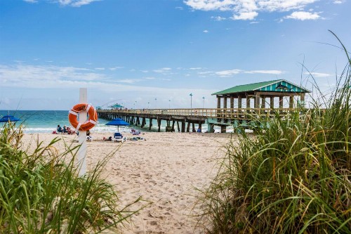 4145 By The Sea Inn & Suites - image 6