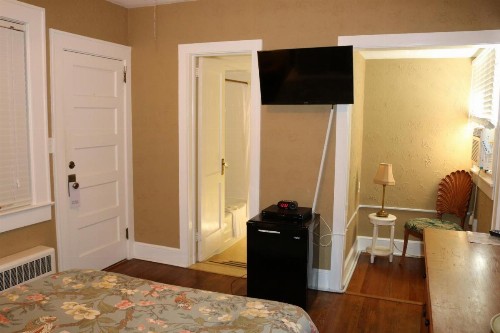 Echo Mountain Inn - image 25