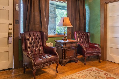 Echo Mountain Inn - image 46