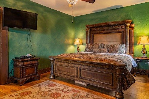 Echo Mountain Inn - image 47