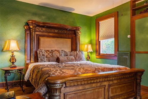 Echo Mountain Inn - image 7