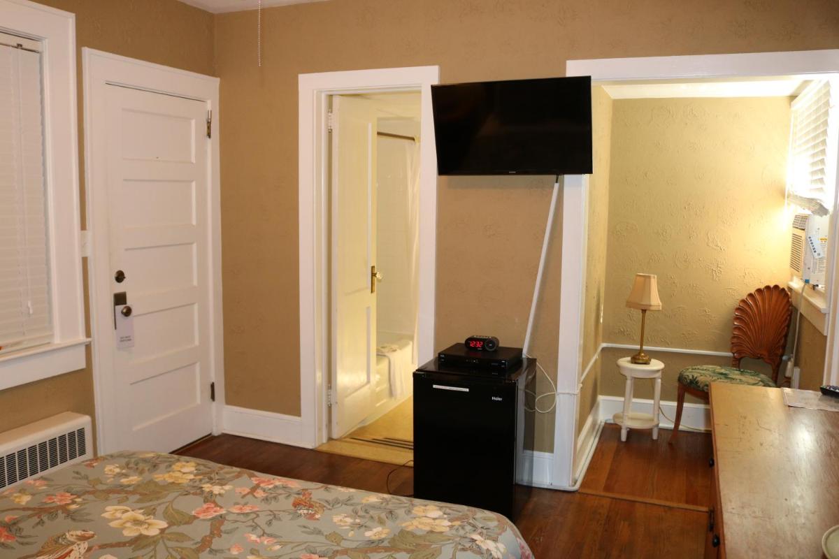 Echo Mountain Inn - image 5