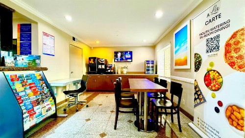 Days Inn by Wyndham Los Angeles LAX/ Redondo&ManhattanBeach - image 13