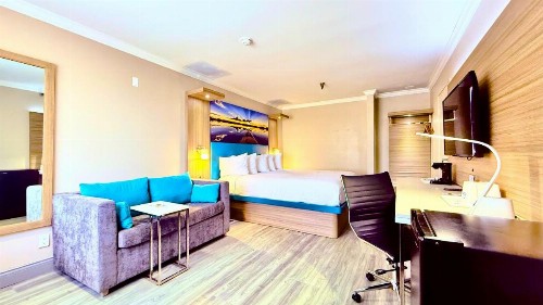 Days Inn by Wyndham Los Angeles LAX/ Redondo&ManhattanBeach - image 15