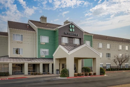 SpringHill Suites by Marriott Lawton - image 1