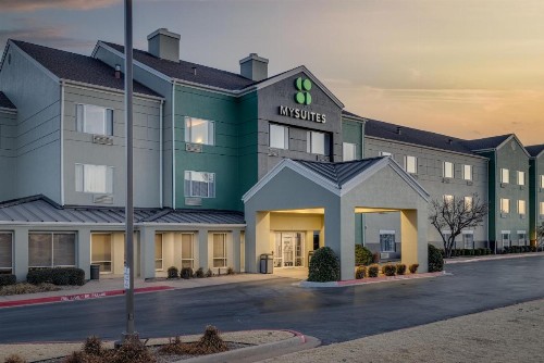 SpringHill Suites by Marriott Lawton - image 12