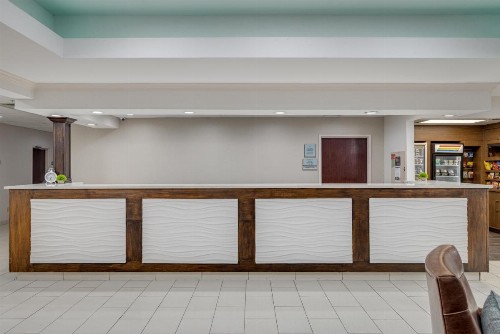 SpringHill Suites by Marriott Lawton - image 13