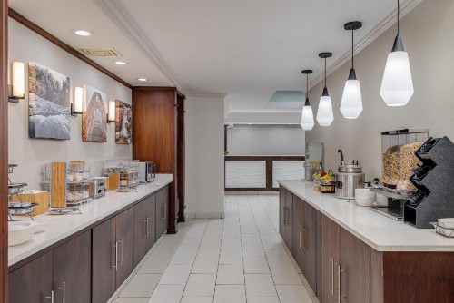 SpringHill Suites by Marriott Lawton - image 16