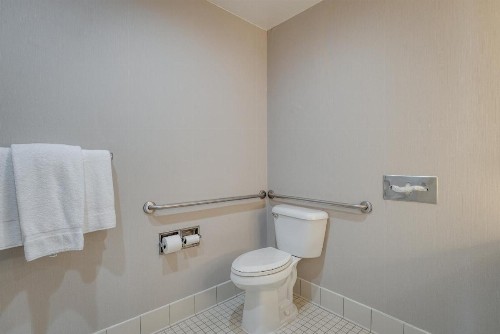 SpringHill Suites by Marriott Lawton - image 19