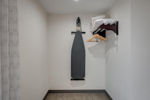 SpringHill Suites by Marriott Lawton - image 20