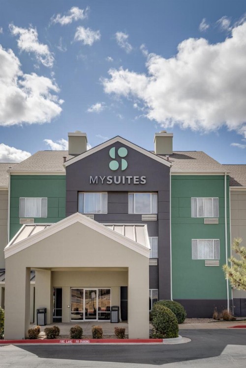 SpringHill Suites by Marriott Lawton - image 45