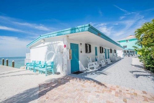 Edgewater Lodge - image 26