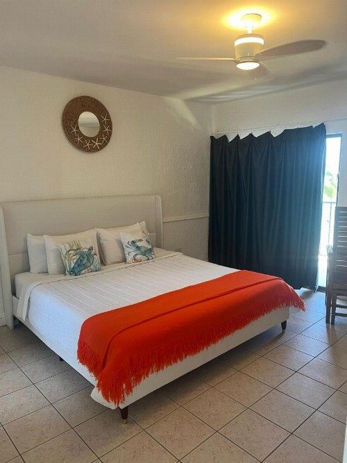 Edgewater Lodge - image 5