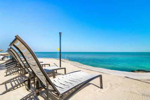 Fiesta Key RV Resort Waterfront Cottage 33 - image 10