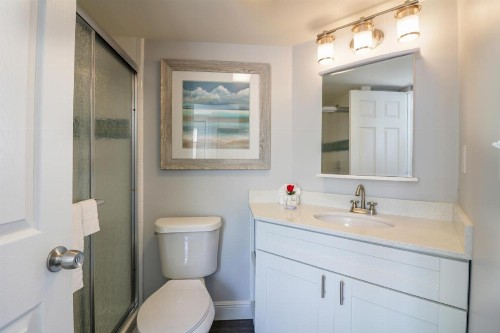 Fiesta Key RV Resort Waterfront Cottage 33 - image 17