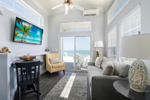 Fiesta Key RV Resort Waterfront Cottage 33 - image 3
