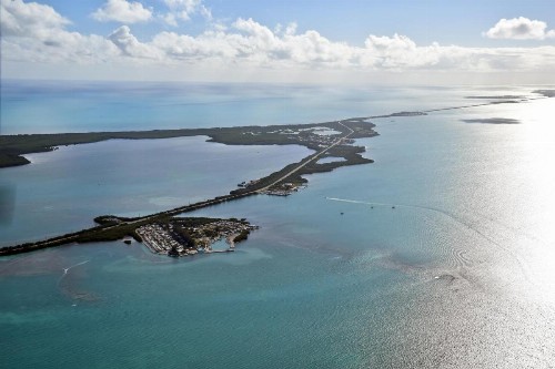 Fiesta Key RV Resort Waterfront Cottage 33 - image 6