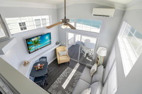 Fiesta Key RV Resort Waterfront Cottage 33 - image 9