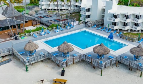 Caloosa Cove Resort & Marina - image 17