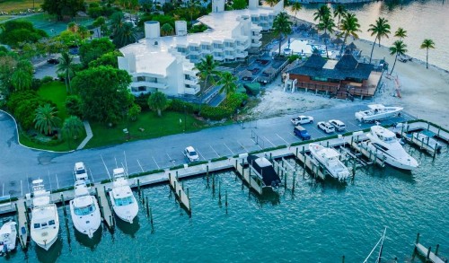 Caloosa Cove Resort & Marina - image 19