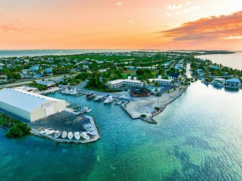 Caloosa Cove Resort & Marina - image 5