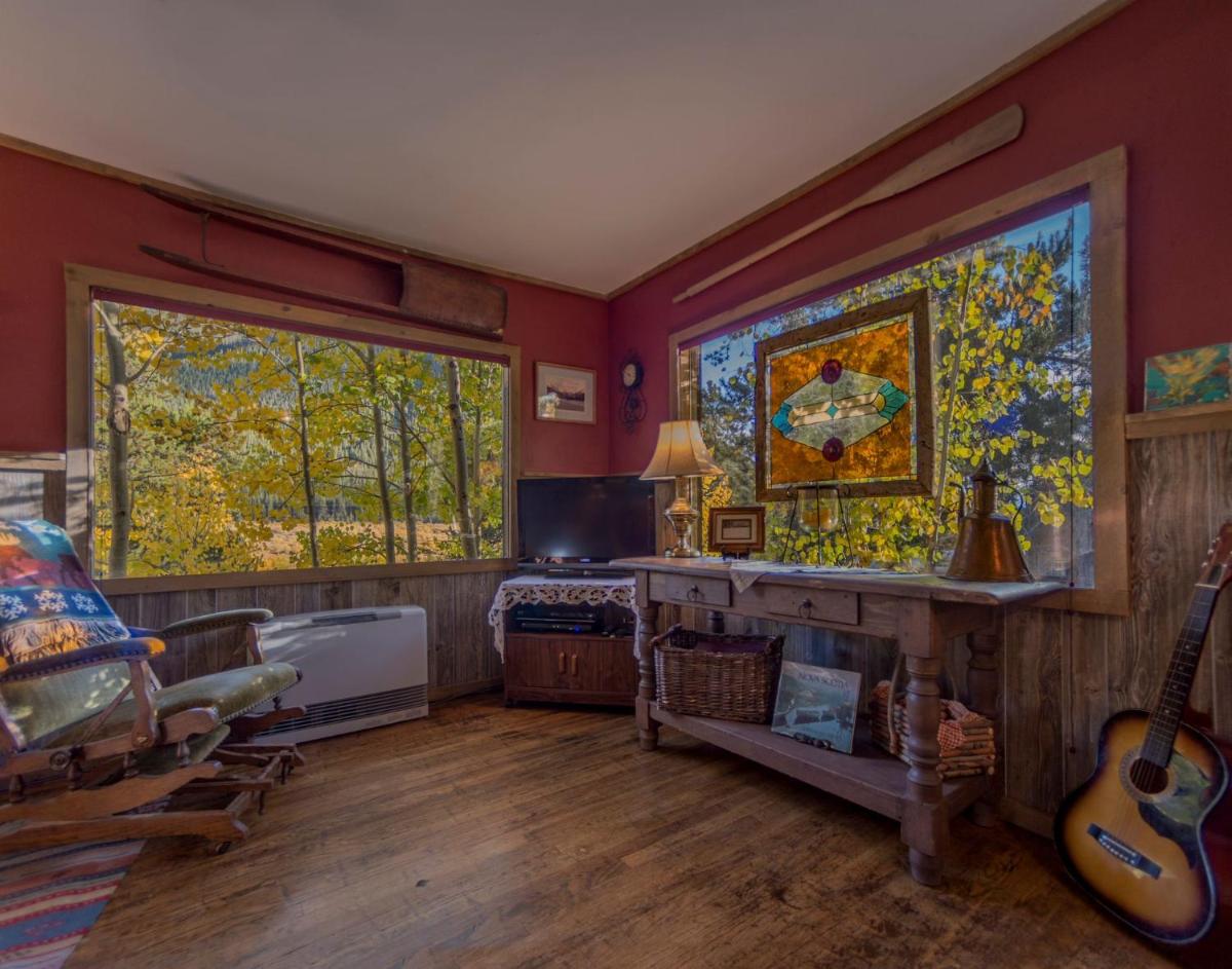 Luna's Cabin - image 2