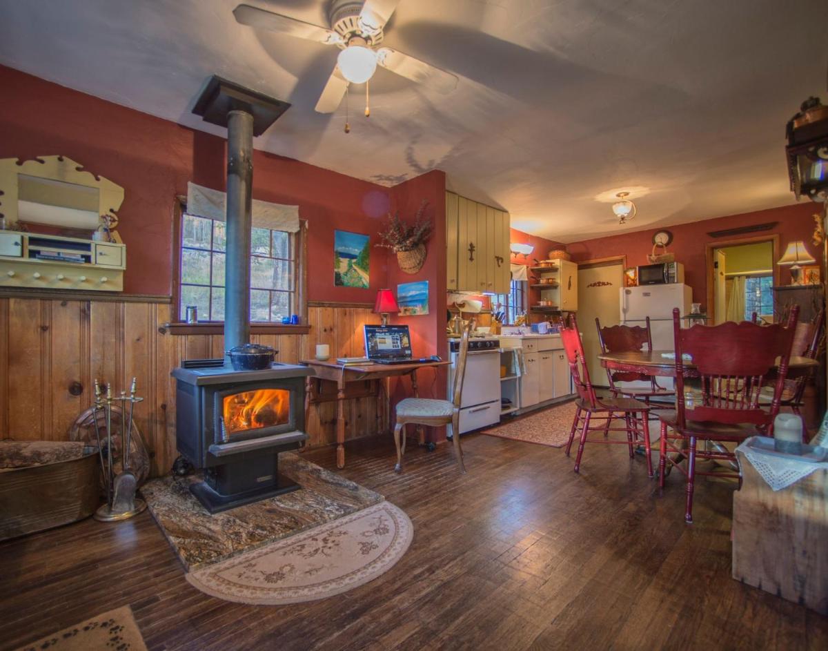 Luna's Cabin - image 3