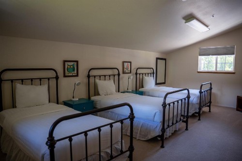 Blue Elk Inn - image 44