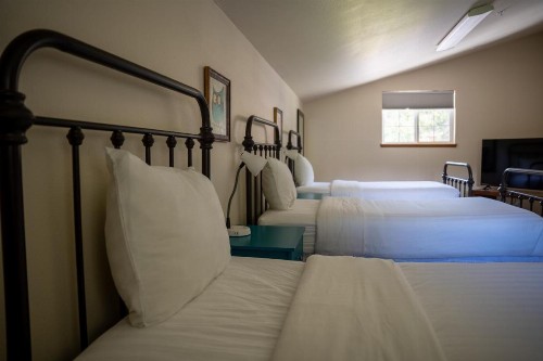 Blue Elk Inn - image 47