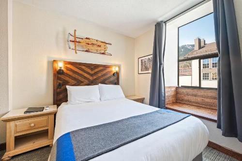 Bavarian Ritz Hotel - image 13