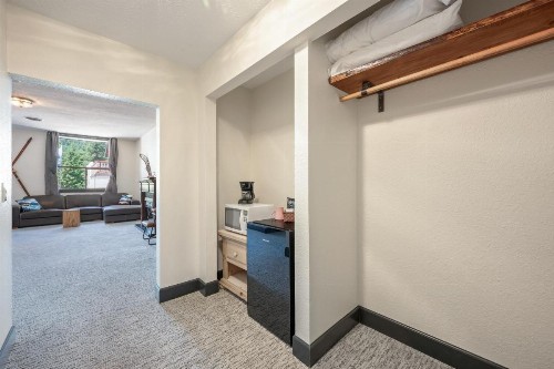 Bavarian Ritz Hotel - image 17