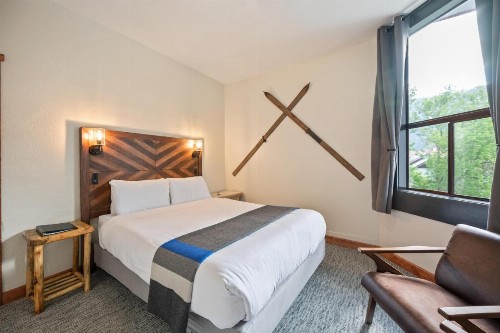 Bavarian Ritz Hotel - image 25