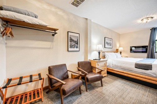 Bavarian Ritz Hotel - image 27